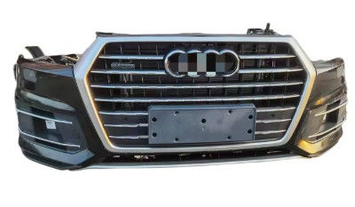 Audi Q7 2016 - 2020 vordere Nase geschnitten